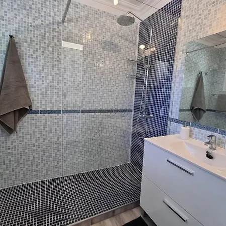 Lina 25 Playa Roca Apartament *